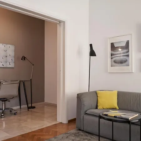 Parthenon Appartement *